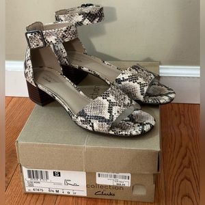 Clark’s women’s kitten heel. Size 6.5. Snakeskin.